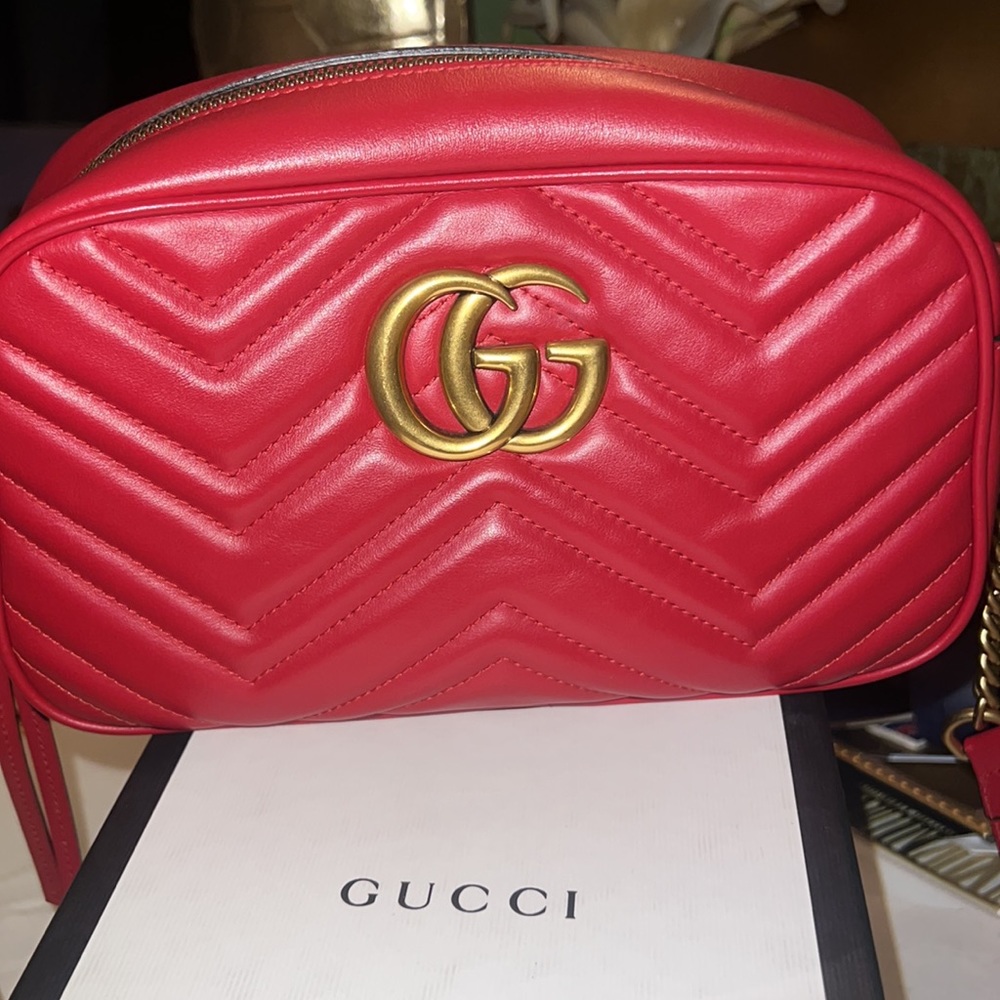 Small Gucci marmont  leather bag - Picture 3 of 12